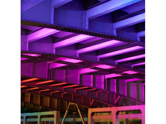 Cameo PIXBAR 600 PRO IP65 - Barra de LED RGBWA+UV 12 × 12 W compatible con RDM para exterior