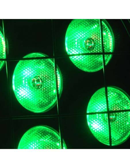 Cameo STUDIO PAR 64 Q 8W - Foco PAR LED de cuatro colores RGBW 18 x 8 W con Carcasa negra