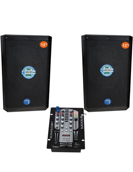 Equipo de sonido profesional Seven montado para evento DJ con conexión inalámbrica estéreo.